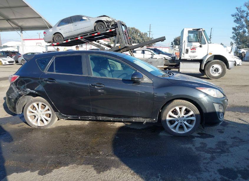 Photo 13 of 2011 Mazda Mazda3 S SPORT (VIN JM1BL1K67B1406037)