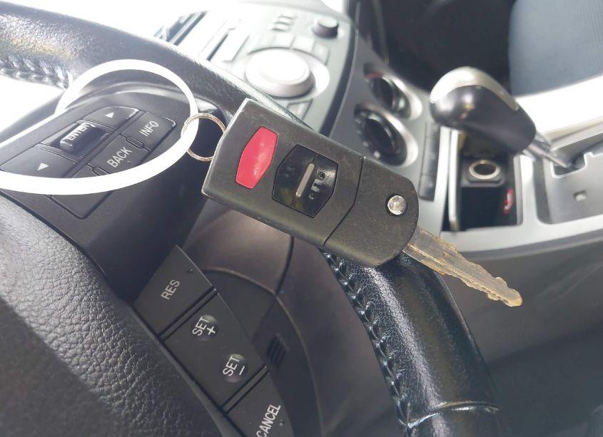 Photo 11 of 2011 Mazda Mazda3 S SPORT (VIN JM1BL1K68B1499067)