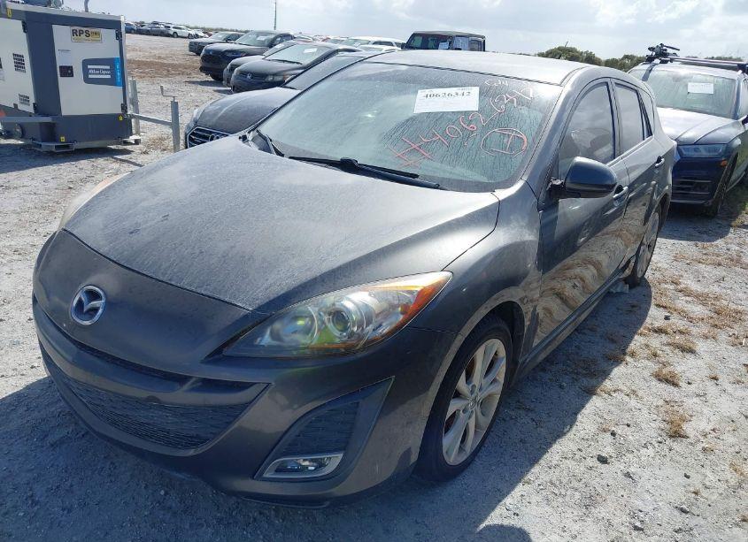 Photo 2 of 2011 Mazda Mazda3 S SPORT (VIN JM1BL1K68B1499067)