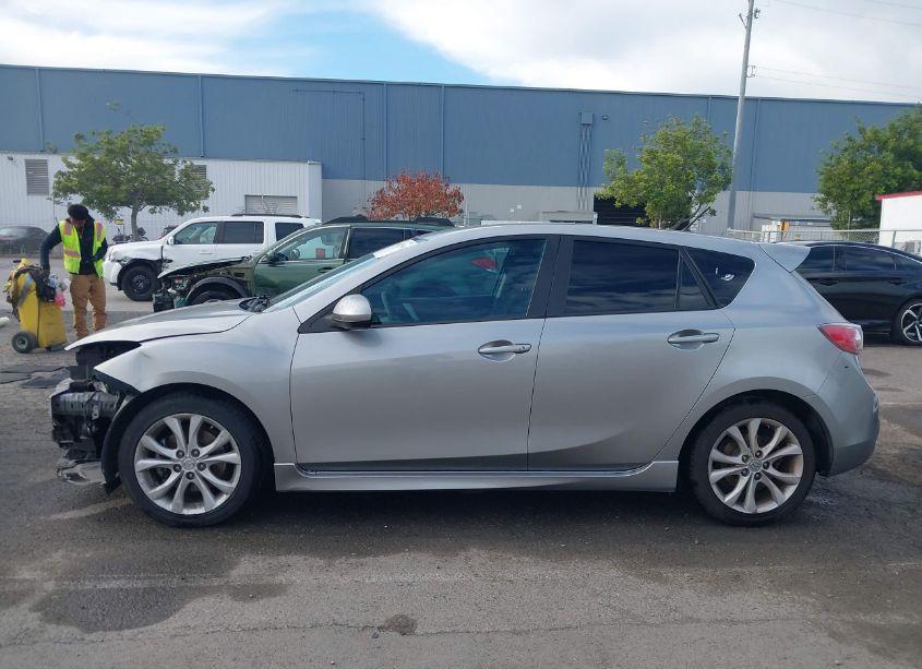 Photo 15 of 2011 Mazda Mazda3 S SPORT (VIN JM1BL1K69B1398748)