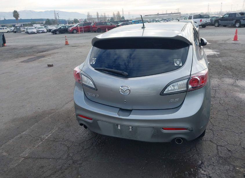 Photo 17 of 2011 Mazda Mazda3 S SPORT (VIN JM1BL1K69B1398748)