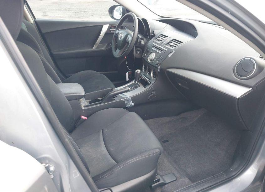 Photo 5 of 2011 Mazda Mazda3 S SPORT (VIN JM1BL1K69B1398748)