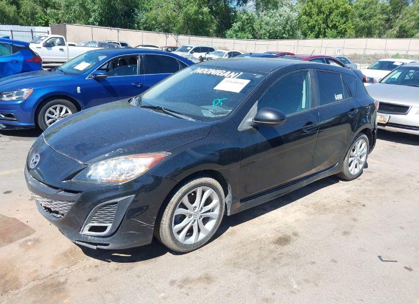 Photo 2 of 2011 Mazda Mazda3 S SPORT (VIN JM1BL1K69B1461086)