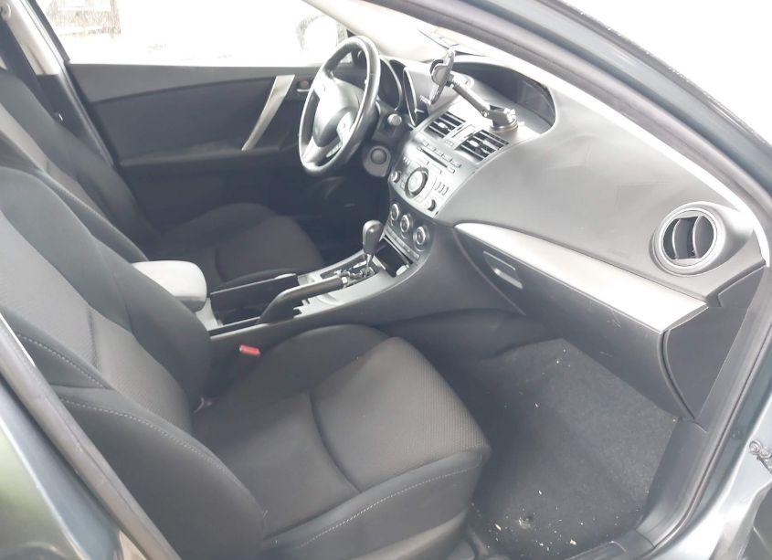 Photo 5 of 2012 Mazda Mazda3 S TOURING (VIN JM1BL1L57C1578981)