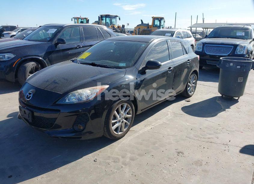 Photo 2 of 2012 Mazda Mazda3 S TOURING (VIN JM1BL1L59C1501691)