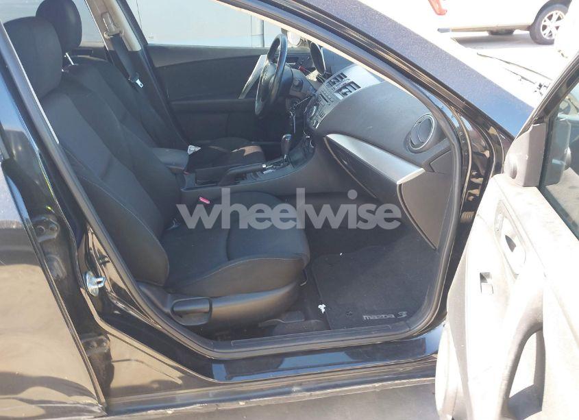 Photo 5 of 2012 Mazda Mazda3 S TOURING (VIN JM1BL1L59C1501691)