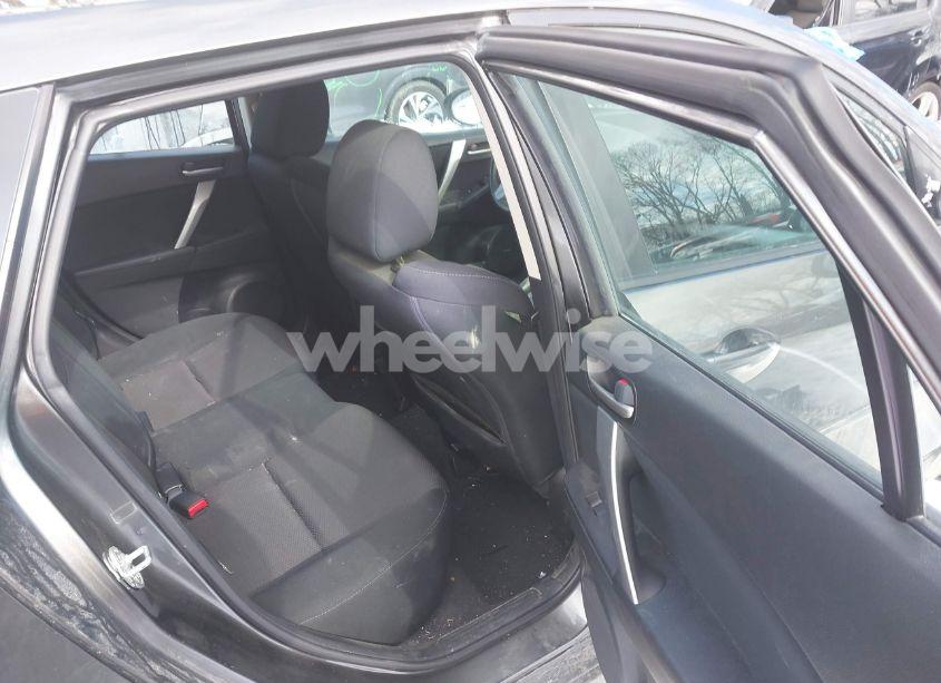Photo 8 of 2012 Mazda Mazda3 S TOURING (VIN JM1BL1L59C1508608)