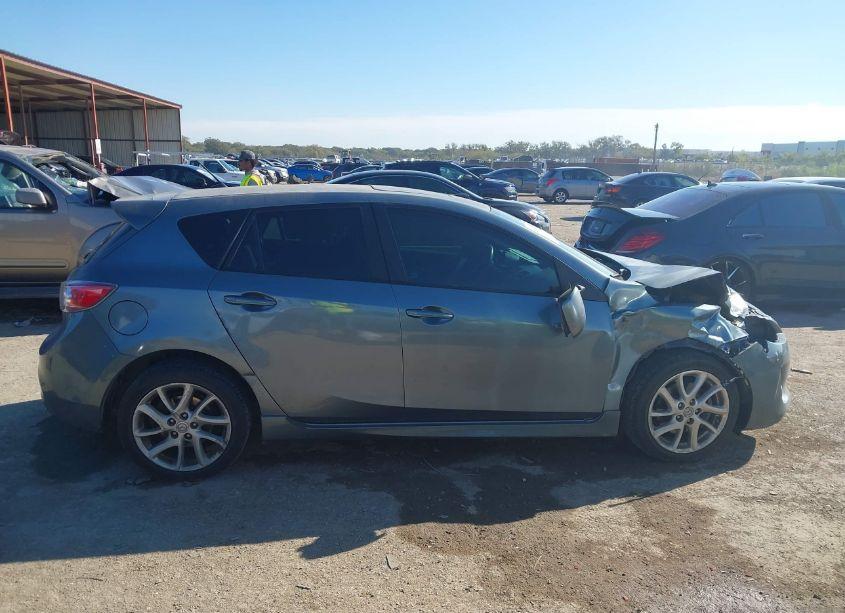 Photo 13 of 2012 Mazda Mazda3 S TOURING (VIN JM1BL1L68C1505627)