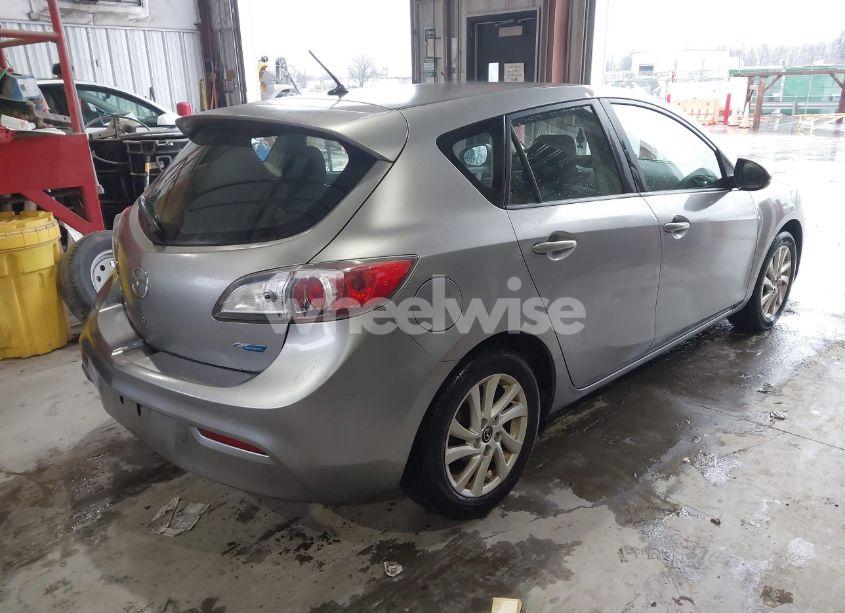 Photo 4 of 2013 Mazda Mazda3 I TOURING (VIN JM1BL1L71D1720308)