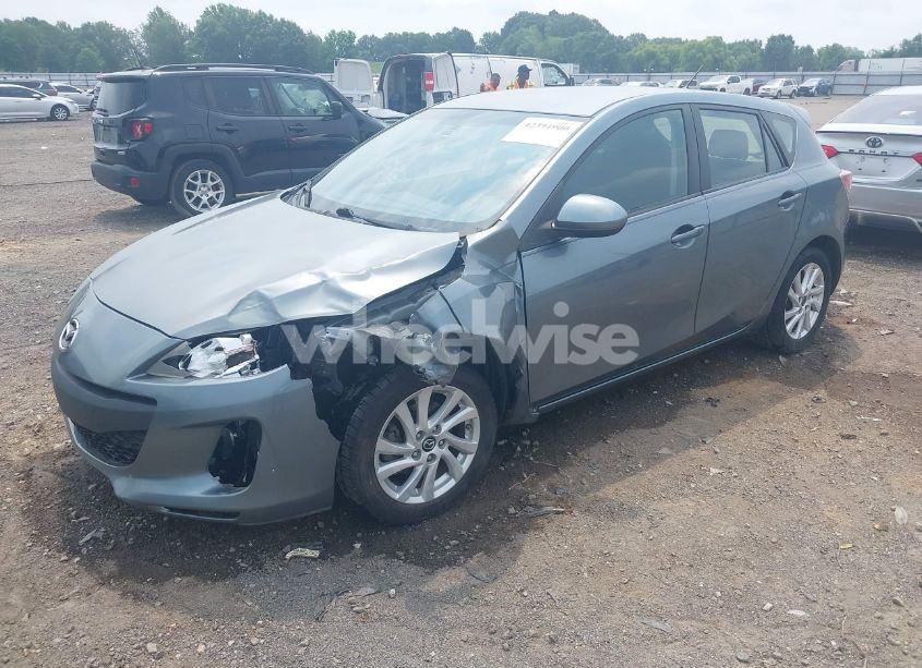 Photo 2 of 2013 Mazda Mazda3 I TOURING (VIN JM1BL1L71D1801261)