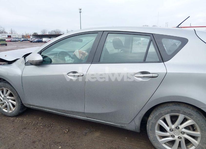 Photo 13 of 2012 Mazda Mazda3 I TOURING (VIN JM1BL1L72C1578260)