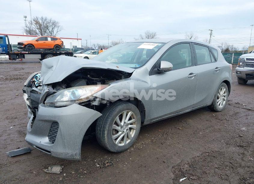 Photo 2 of 2012 Mazda Mazda3 I TOURING (VIN JM1BL1L72C1578260)