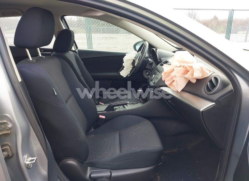 Photo 5 of 2012 Mazda Mazda3 I TOURING (VIN JM1BL1L72C1578260)