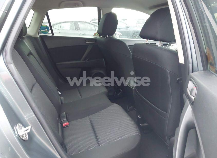 Photo 8 of 2013 Mazda Mazda3 I TOURING (VIN JM1BL1L72D1812317)