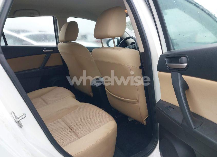 Photo 8 of 2012 Mazda Mazda3 I TOURING (VIN JM1BL1L73C1601755)