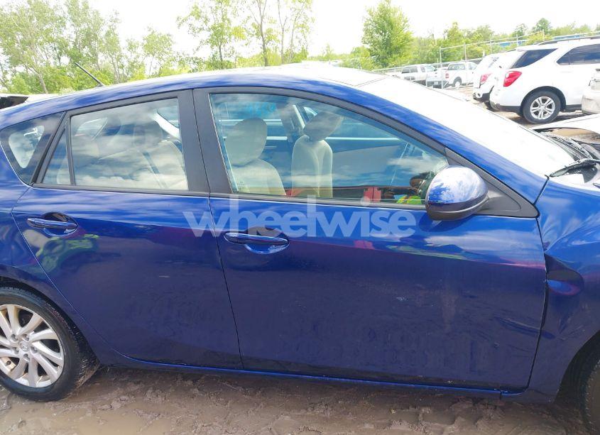 Photo 13 of 2012 Mazda Mazda3 I TOURING (VIN JM1BL1L73C1673944)