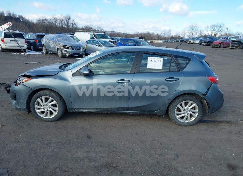 Photo 14 of 2012 Mazda Mazda3 I TOURING (VIN JM1BL1L74C1560987)