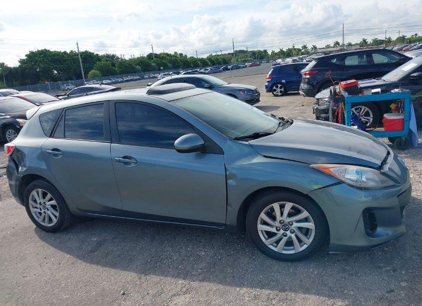 Photo 13 of 2013 Mazda Mazda3 I TOURING (VIN JM1BL1L74D1730332)