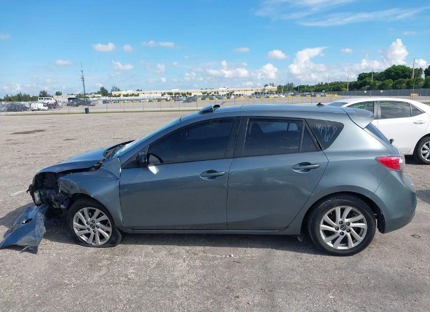 Photo 14 of 2013 Mazda Mazda3 I TOURING (VIN JM1BL1L74D1730332)