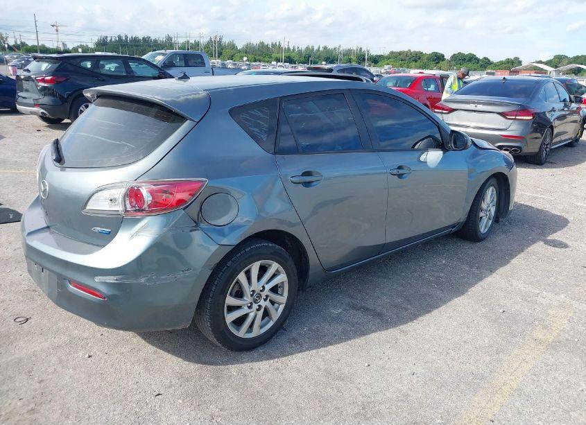 Photo 4 of 2013 Mazda Mazda3 I TOURING (VIN JM1BL1L74D1730332)