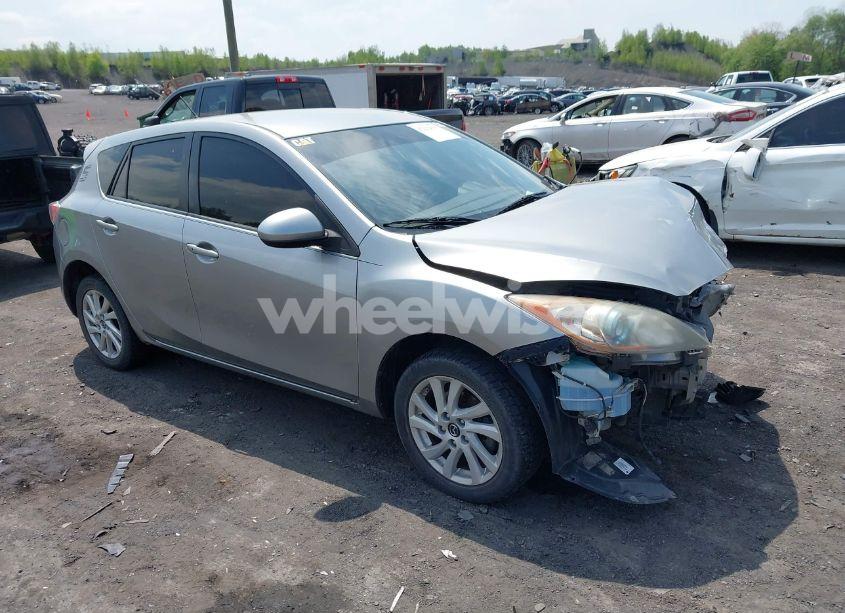 2013 Mazda Mazda3 I TOURING (VIN JM1BL1L74D1819981) main photo