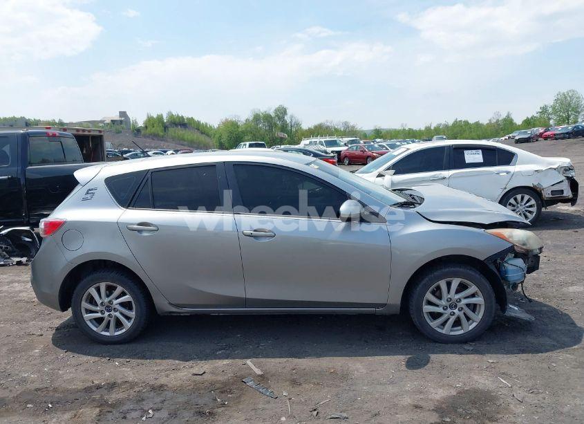 Photo 13 of 2013 Mazda Mazda3 I TOURING (VIN JM1BL1L74D1819981)