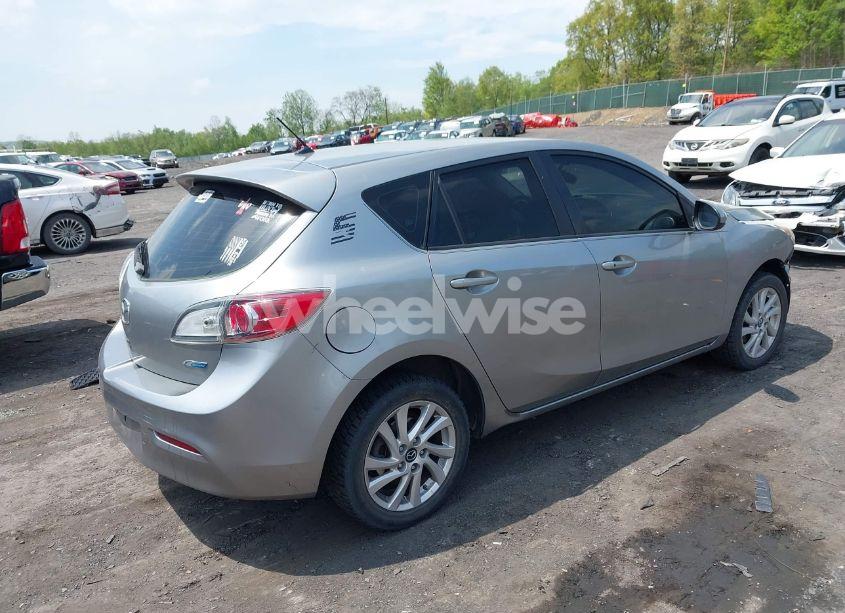 Photo 4 of 2013 Mazda Mazda3 I TOURING (VIN JM1BL1L74D1819981)