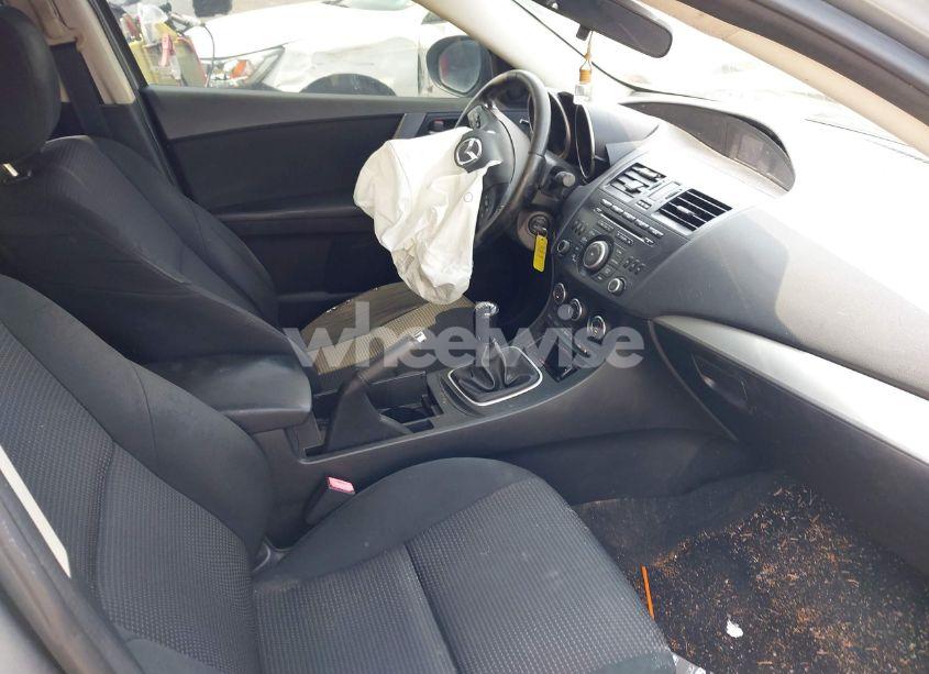Photo 5 of 2013 Mazda Mazda3 I TOURING (VIN JM1BL1L74D1819981)