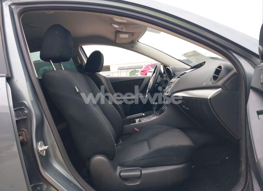 Photo 5 of 2013 Mazda Mazda3 I TOURING (VIN JM1BL1L75D1731926)