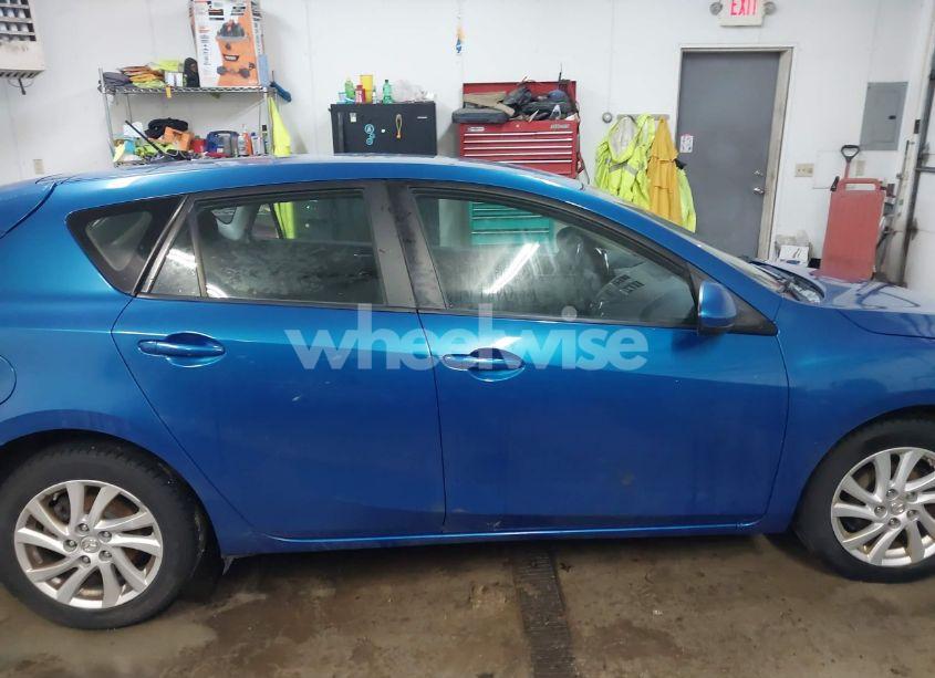 Photo 13 of 2012 Mazda Mazda3 I TOURING (VIN JM1BL1L76C1523276)