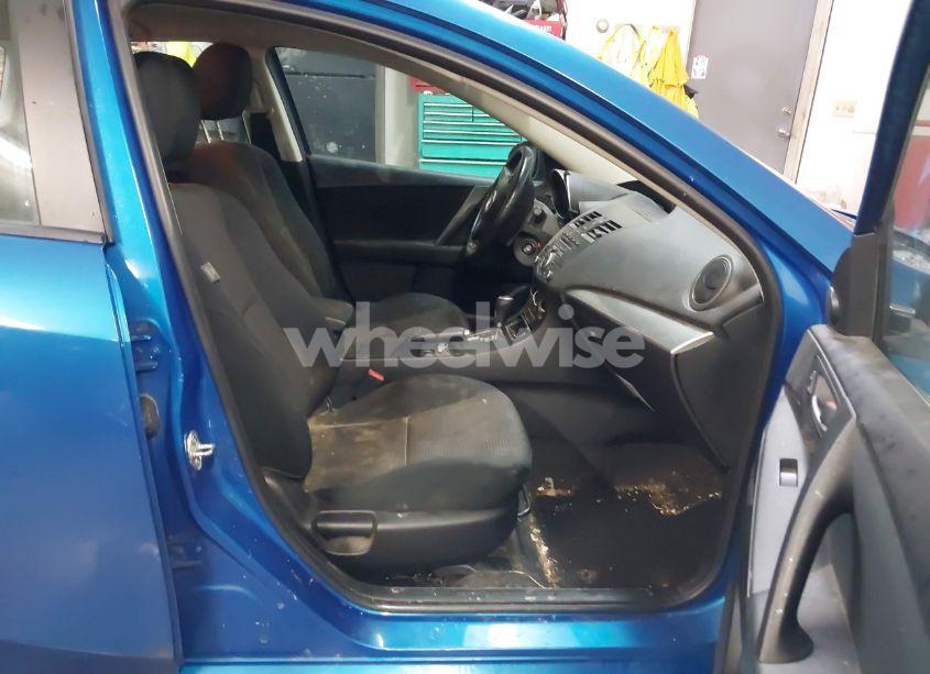 Photo 5 of 2012 Mazda Mazda3 I TOURING (VIN JM1BL1L76C1523276)