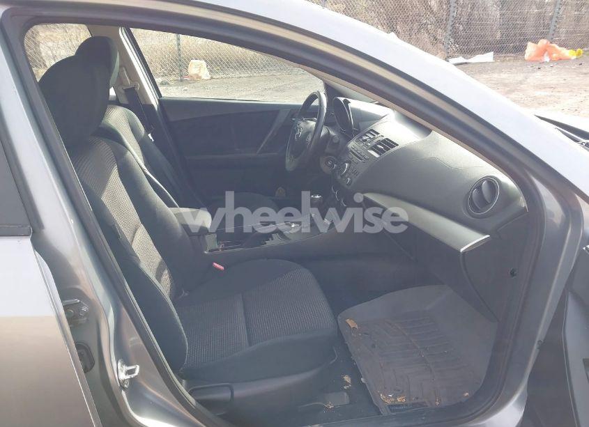 Photo 5 of 2012 Mazda Mazda3 I TOURING (VIN JM1BL1L76C1626004)