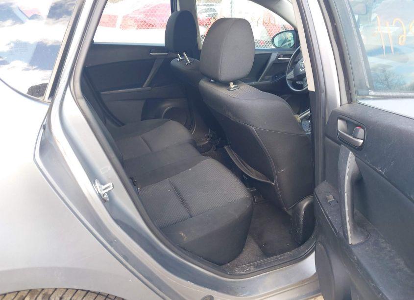 Photo 8 of 2013 Mazda Mazda3 I TOURING (VIN JM1BL1L76D1794159)