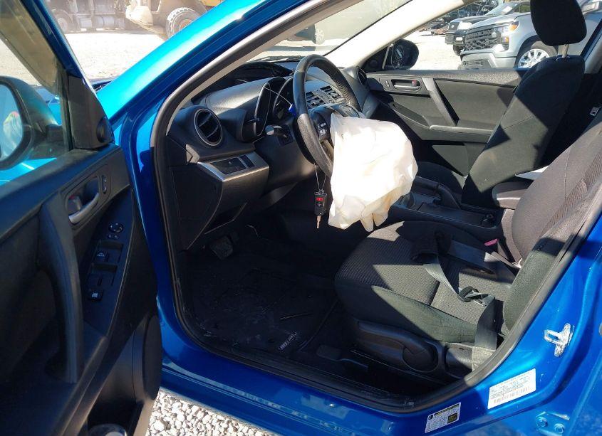 Photo 5 of 2012 Mazda Mazda3 I TOURING (VIN JM1BL1L77C1617733)