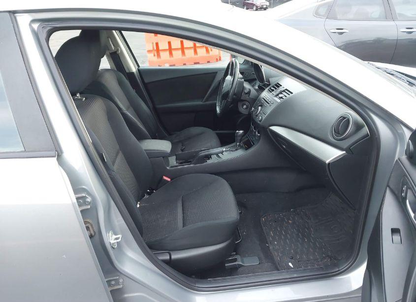 Photo 5 of 2012 Mazda Mazda3 I TOURING (VIN JM1BL1L77C1618722)