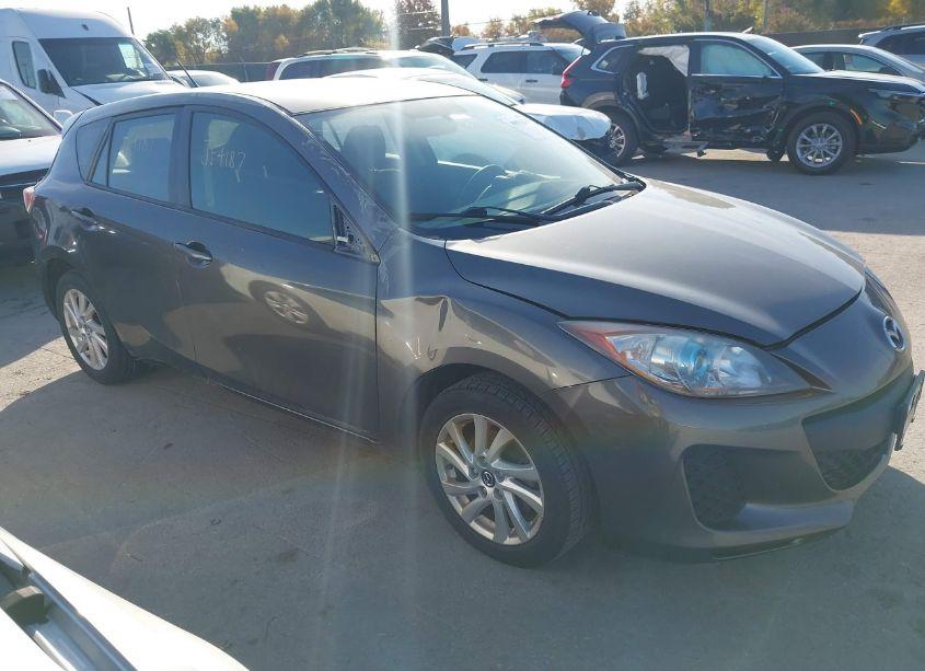 2013 Mazda Mazda3 I TOURING (VIN JM1BL1L77D1832269) main photo