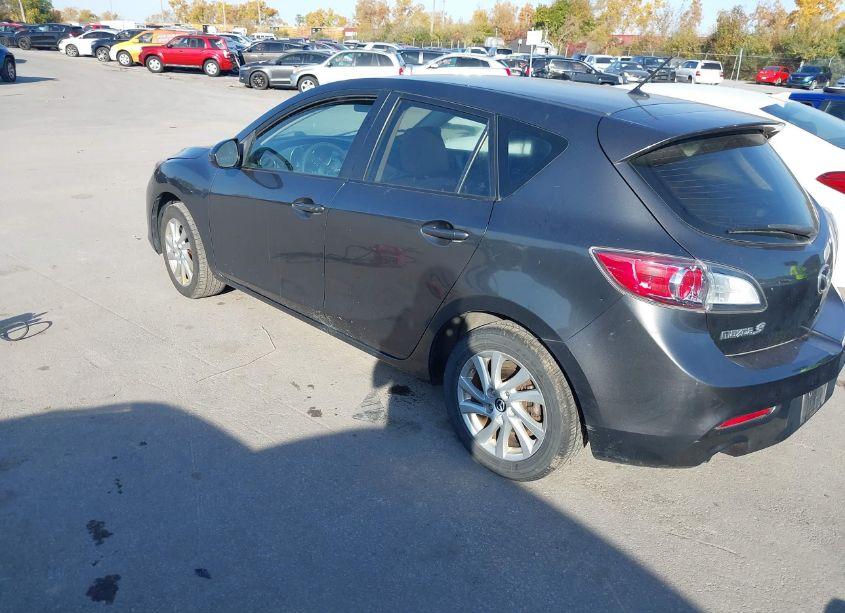 Photo 3 of 2013 Mazda Mazda3 I TOURING (VIN JM1BL1L77D1832269)