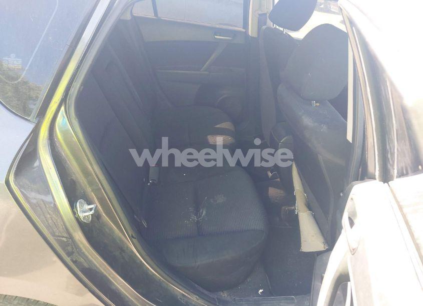 Photo 8 of 2012 Mazda Mazda3 I TOURING (VIN JM1BL1L78C1675611)