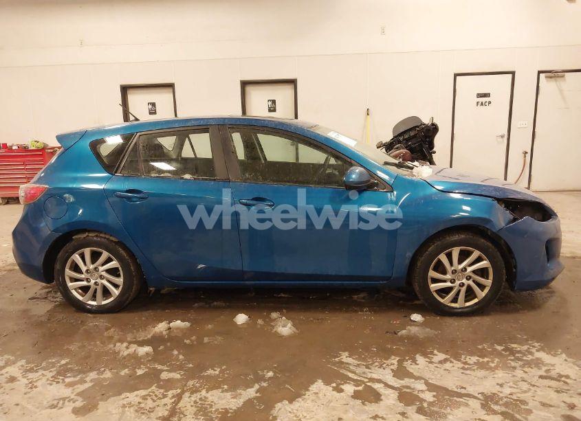 Photo 13 of 2012 Mazda Mazda3 I TOURING (VIN JM1BL1L79C1529170)