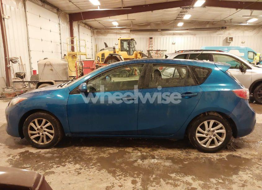 Photo 14 of 2012 Mazda Mazda3 I TOURING (VIN JM1BL1L79C1529170)