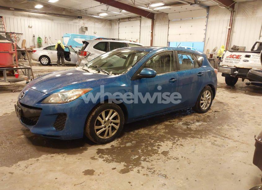Photo 2 of 2012 Mazda Mazda3 I TOURING (VIN JM1BL1L79C1529170)