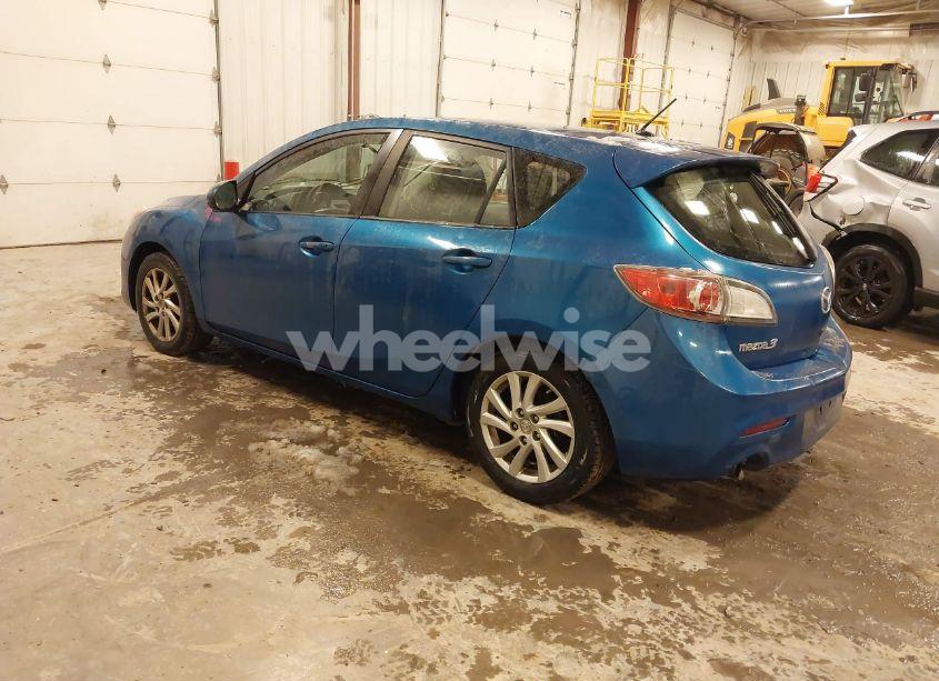 Photo 3 of 2012 Mazda Mazda3 I TOURING (VIN JM1BL1L79C1529170)