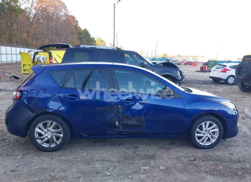 Photo 13 of 2012 Mazda Mazda3 I TOURING (VIN JM1BL1L79C1647137)