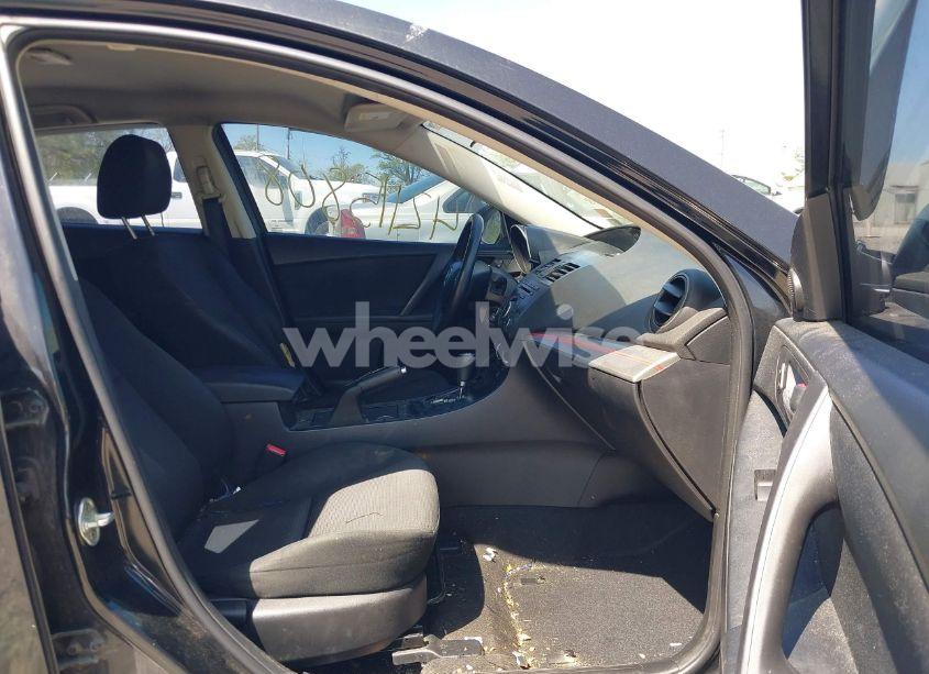 Photo 5 of 2012 Mazda Mazda3 I TOURING (VIN JM1BL1L7XC1667736)