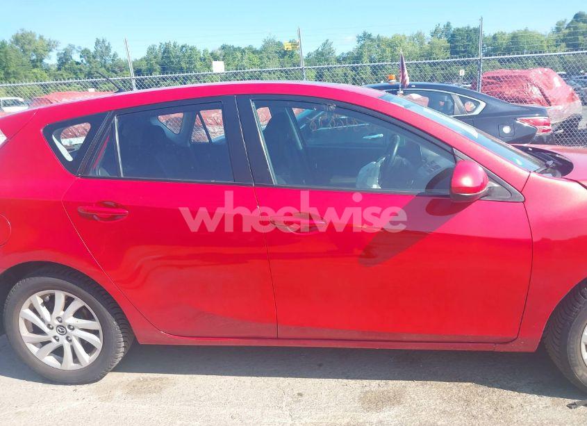 Photo 14 of 2013 Mazda Mazda3 I TOURING (VIN JM1BL1L7XD1834274)