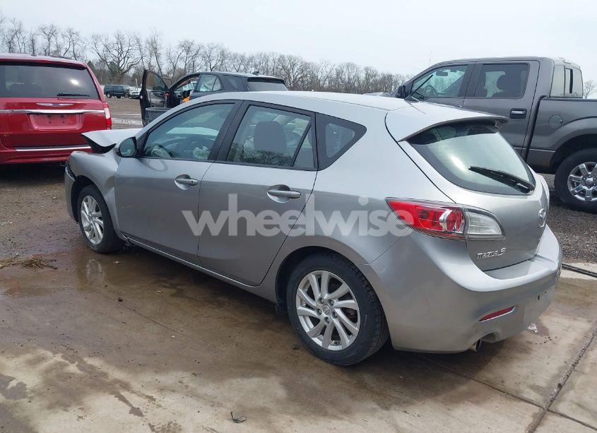 Photo 3 of 2012 Mazda Mazda3 I TOURING (VIN JM1BL1L81C1588481)