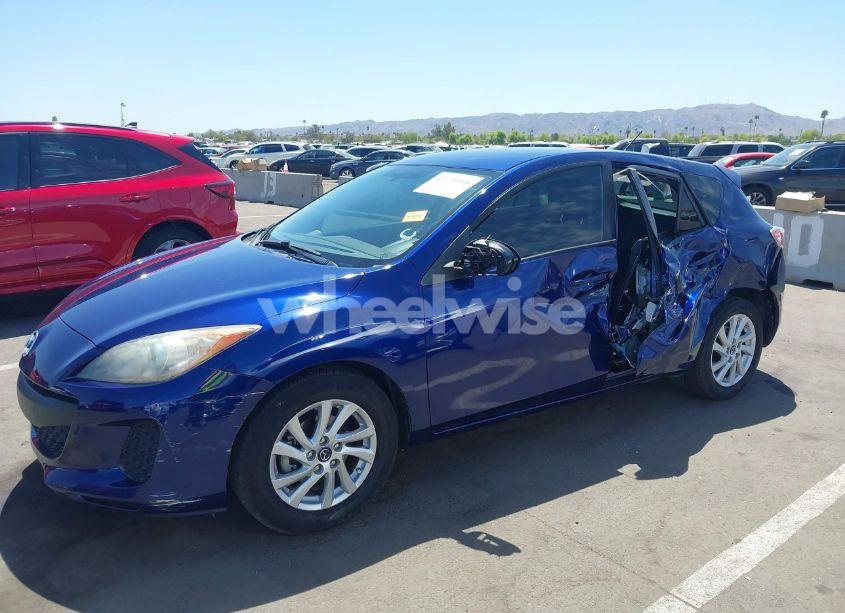 Photo 2 of 2013 Mazda Mazda3 I TOURING (VIN JM1BL1L81D1708796)