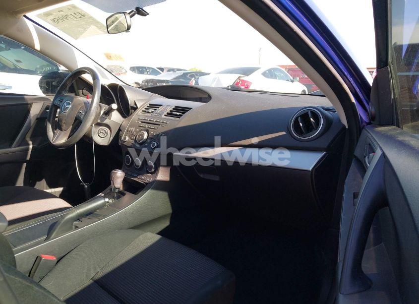 Photo 5 of 2013 Mazda Mazda3 I TOURING (VIN JM1BL1L81D1708796)