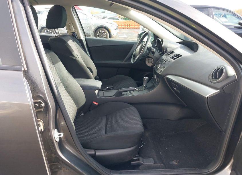 Photo 5 of 2013 Mazda Mazda3 I TOURING (VIN JM1BL1L83D1706046)