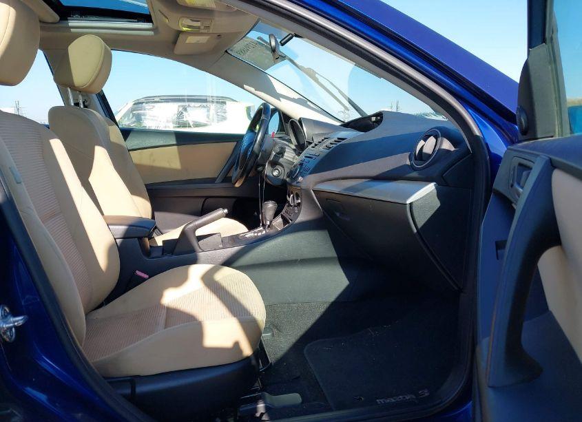 Photo 5 of 2012 Mazda Mazda3 I TOURING (VIN JM1BL1L84C1558813)